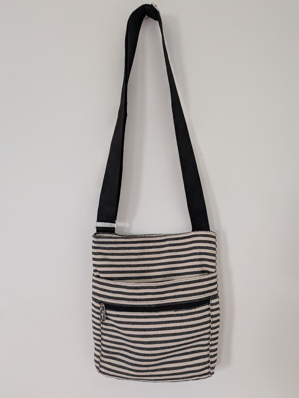 thirty-one Black and Cream Striped Crossbody Bag